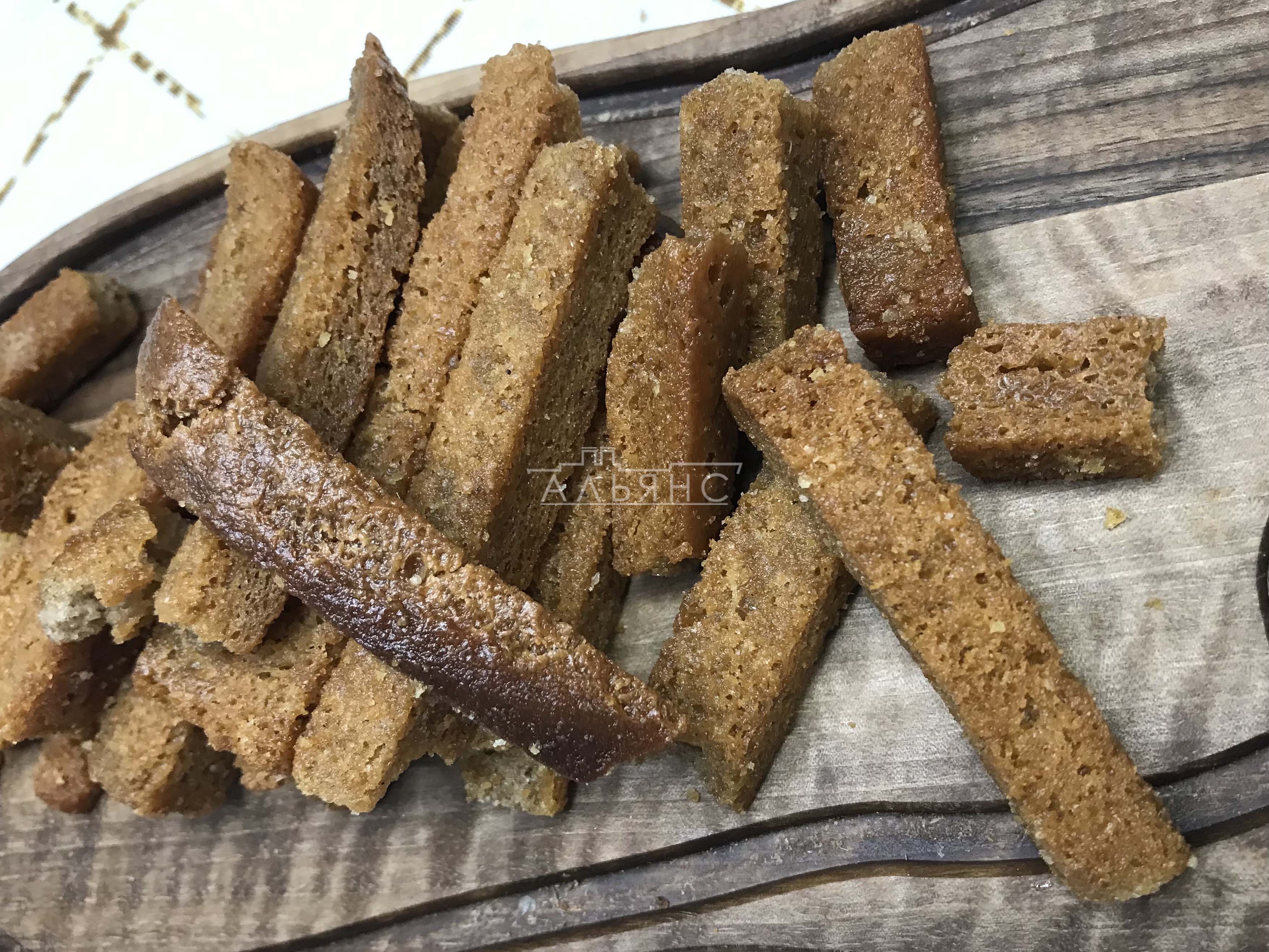 Деревенские гренки с чесноком в Первоуральске
