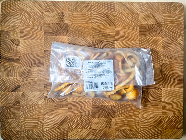 Сыр 150 гр ГОРНЫЙ СЫРОВАР (Ассорти копчёный) в Первоуральске